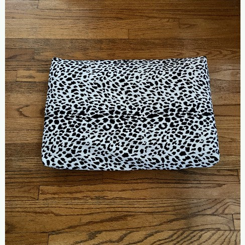 Black & White Cheetah Print Dog and Cat Bed Cover